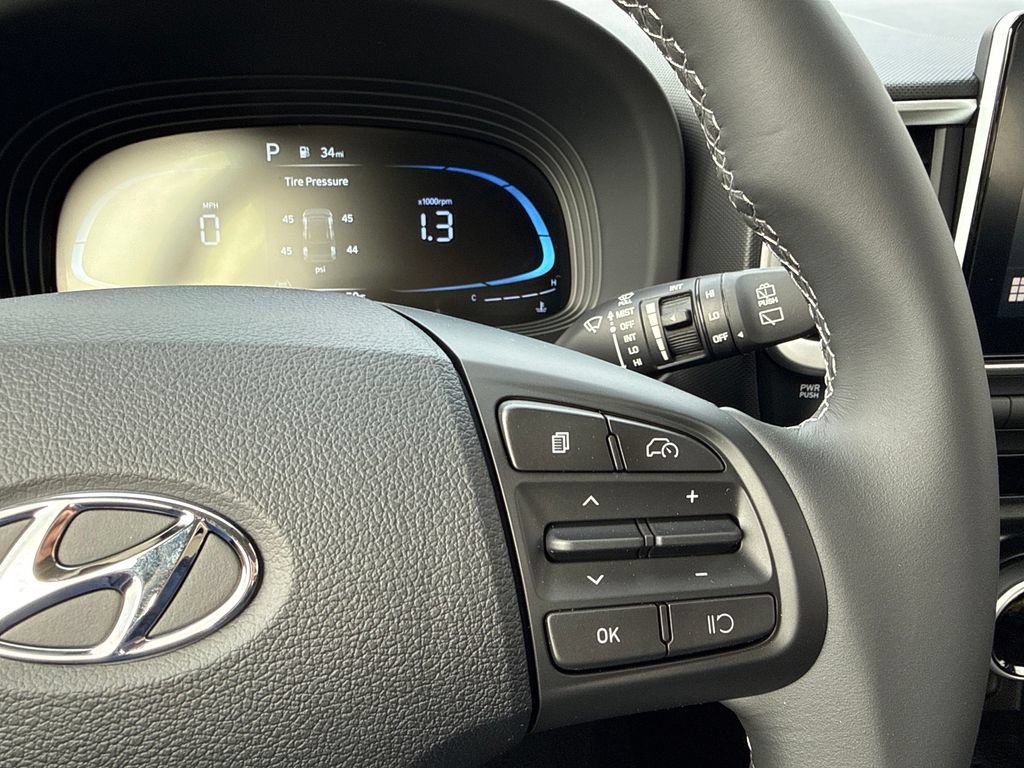 New 2026 Hyundai Venue SEL FWD image 15