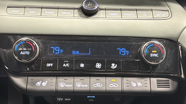 Used 2024 Hyundai Elantra Limited FWD image 18