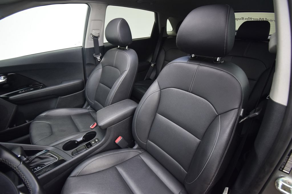 Used 2022 Kia Niro Touring Special Edition FWD image 20
