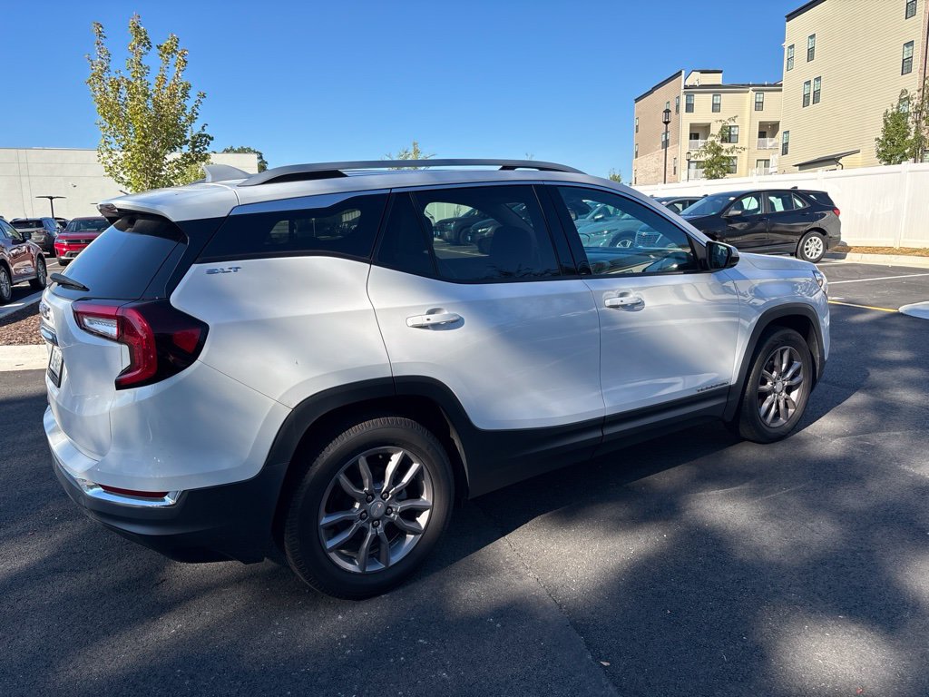 Used 2023 GMC Terrain SLT FWD image 5