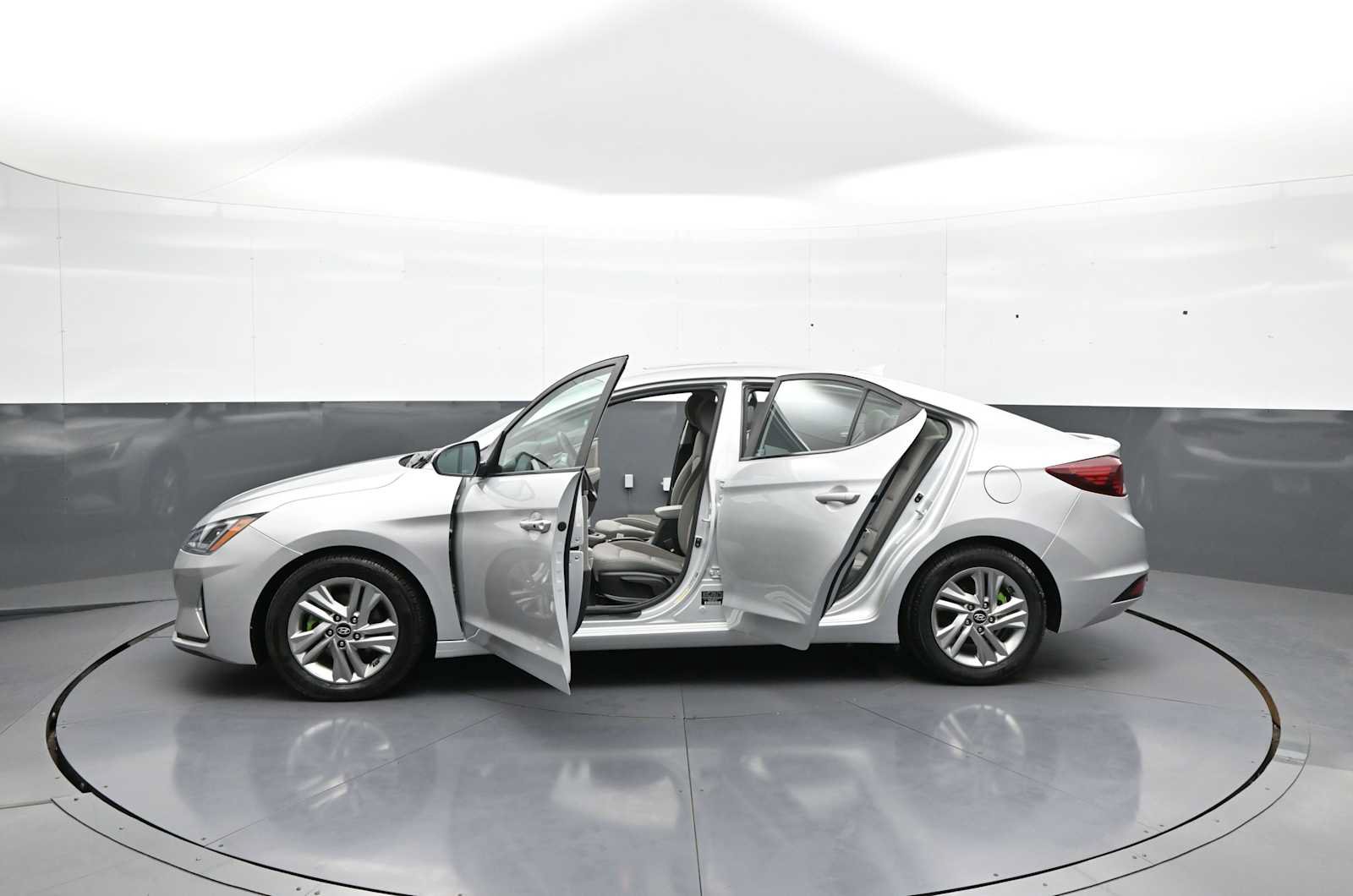 Used 2019 Hyundai Elantra Value Edition FWD image 41
