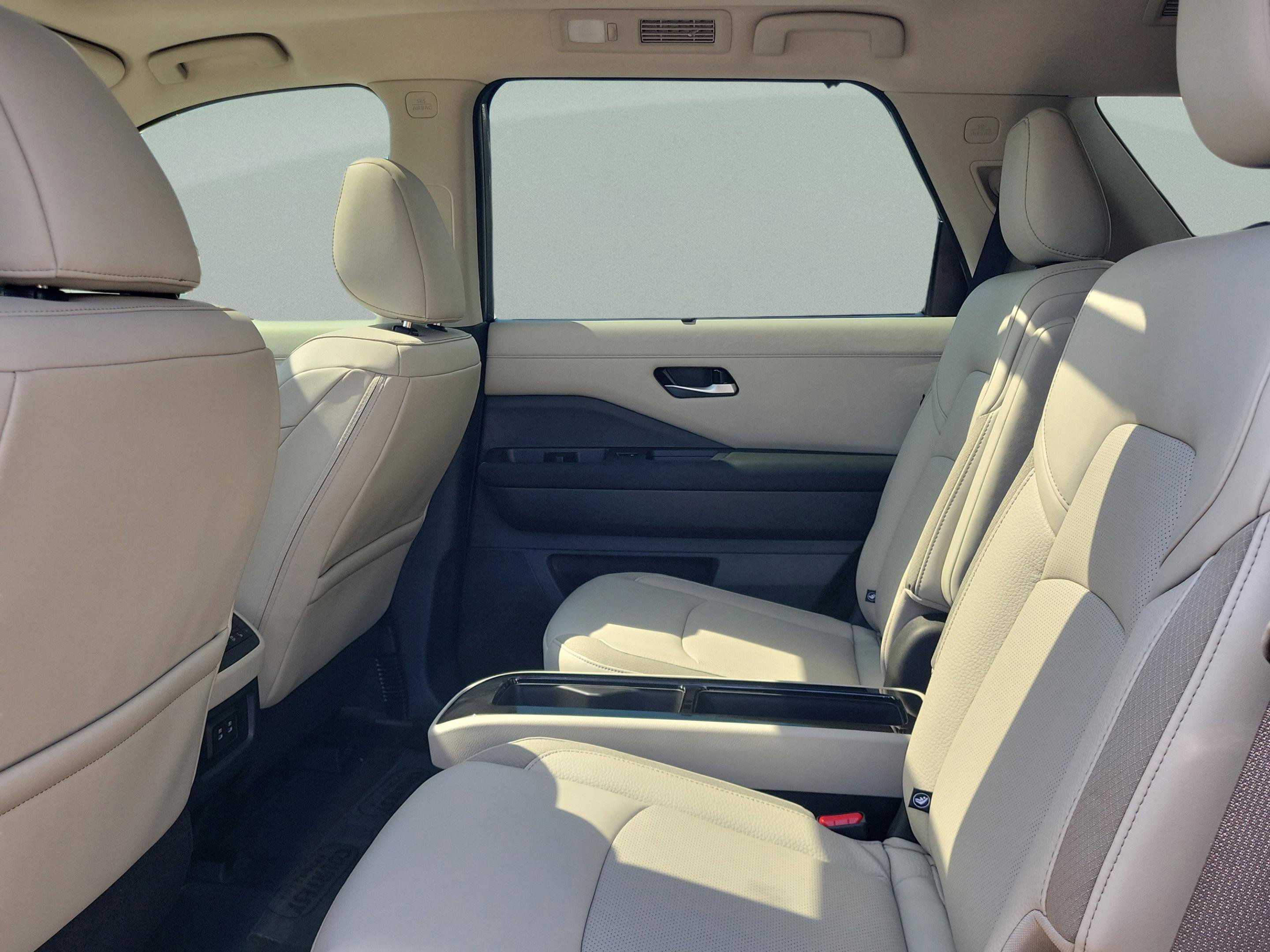 New 2026 Nissan Pathfinder SL image 13