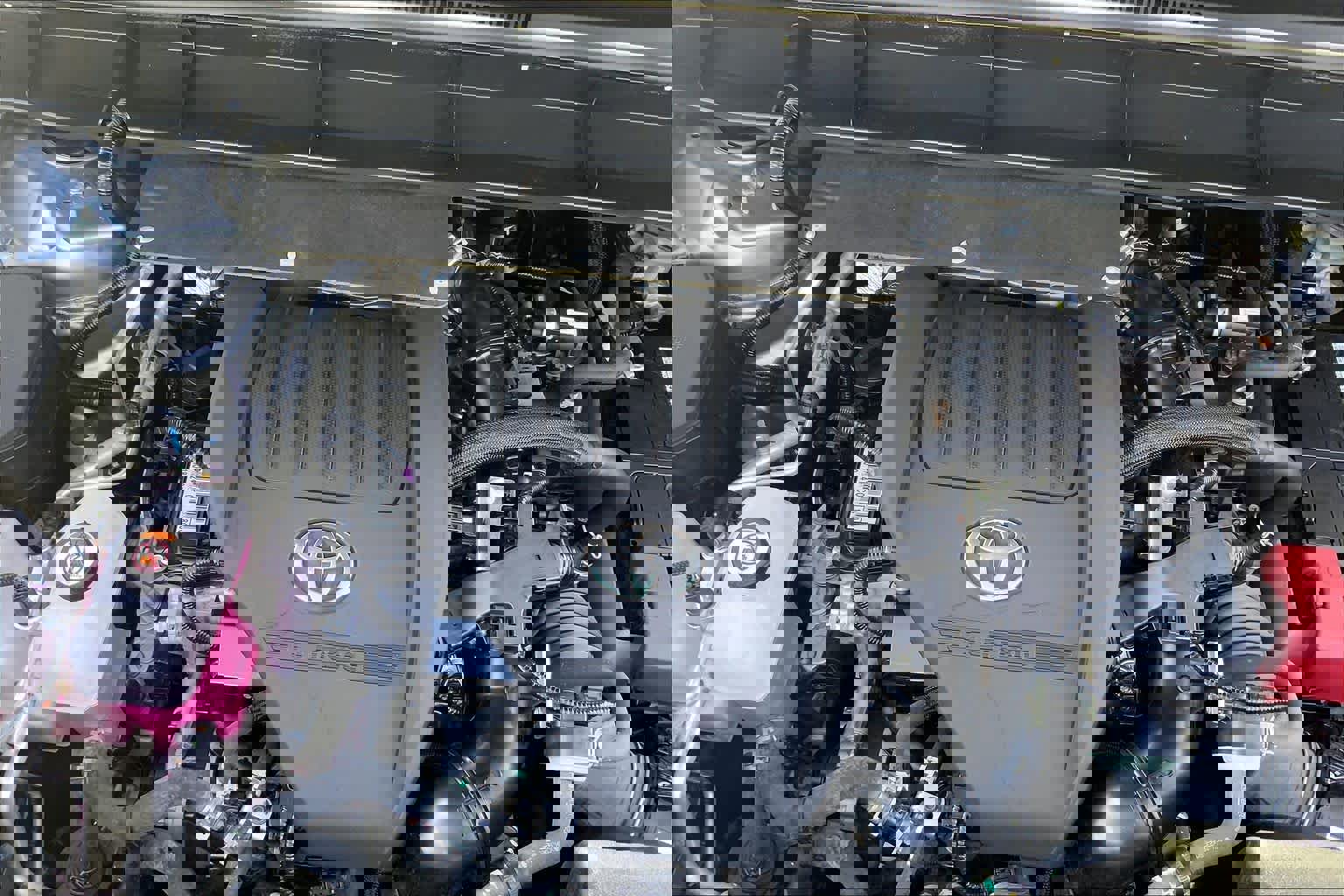 Used 2023 Toyota Highlander LE image 30