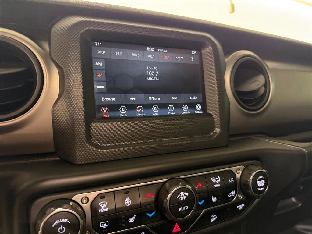 Used 2020 Jeep Wrangler Unlimited Willys image 22