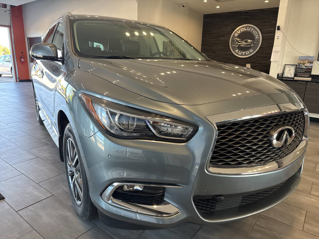 Used 2017 INFINITI QX60 FWD w/ Premium Plus Package image 1