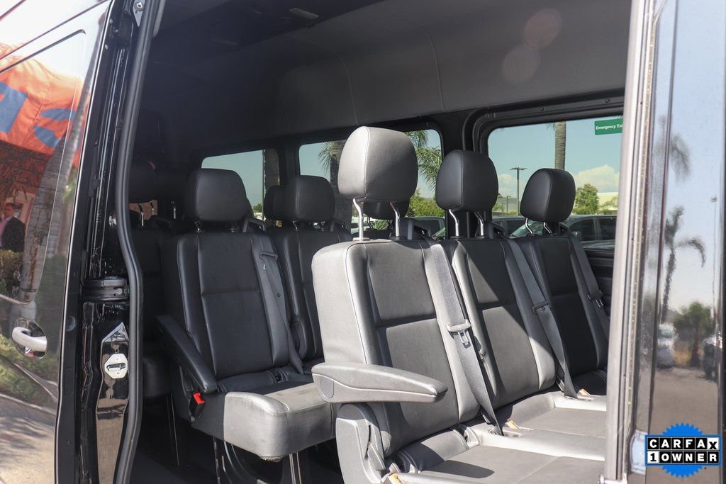 Used 2023 Mercedes-Benz Sprinter 2500 image 31