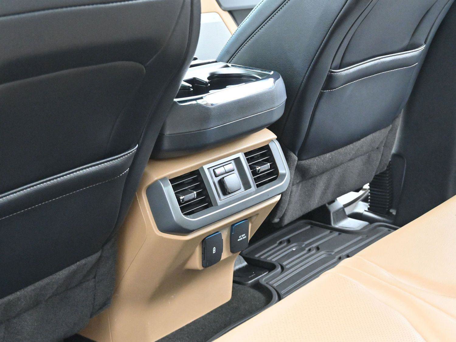 Used 2022 Ford F150 Lariat w/ Equipment Group 502A High image 31