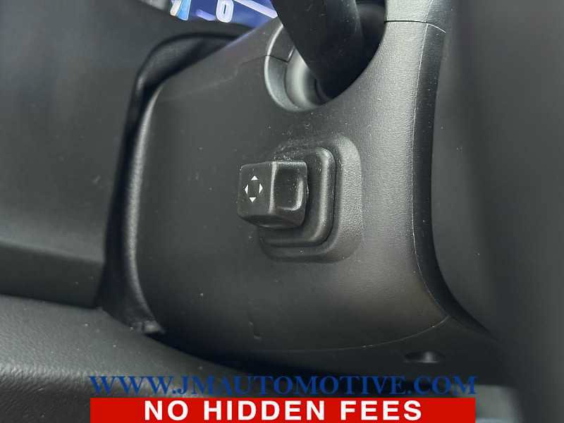 Used 2018 Chevrolet Suburban LT AWD/4WD image 45