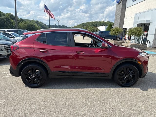 Used 2025 Buick Encore GX Sport Touring AWD/4WD image 6