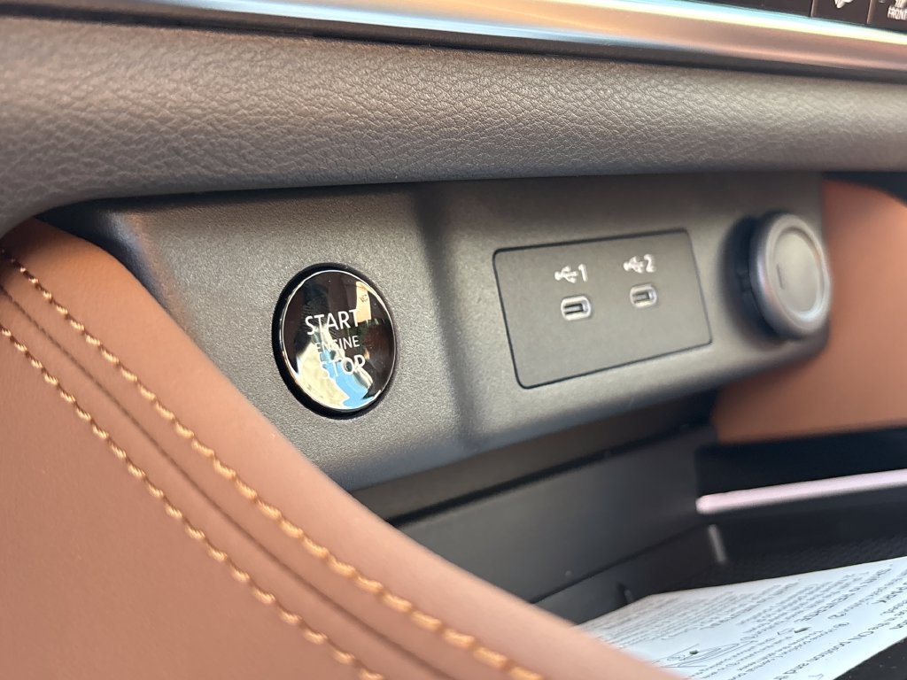 New 2026 Nissan Rogue Platinum AWD/4WD image 14