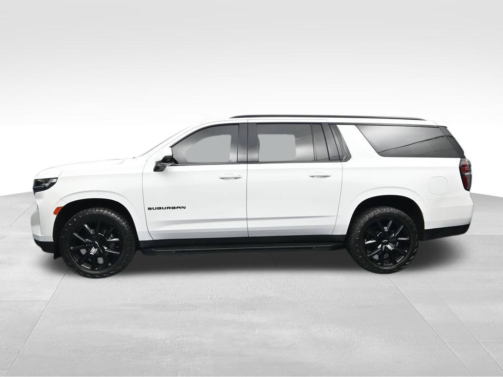 Used 2022 Chevrolet Suburban RST w/ Luxury Package AWD/4WD image 2