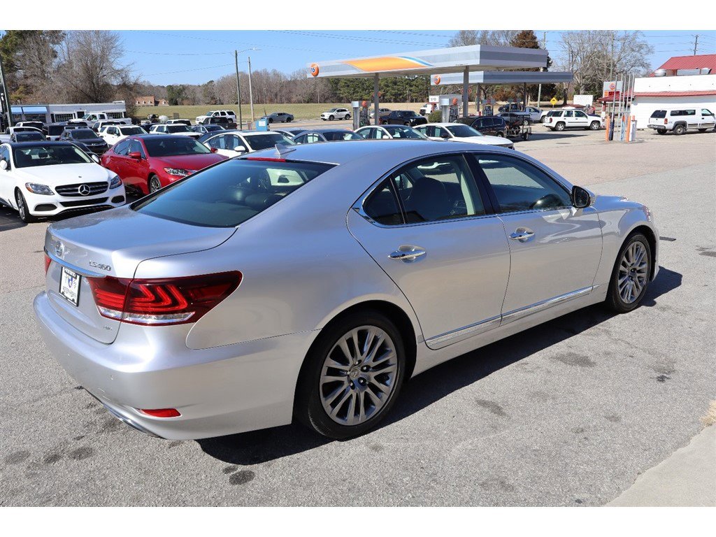 Used 2013 Lexus LS 460 AWD w/ Comfort Pkg image 5