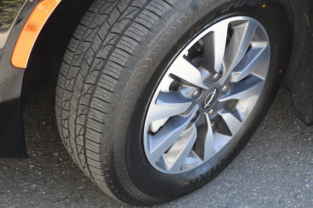 Used 2024 Chrysler Pacifica Limited FWD image 11