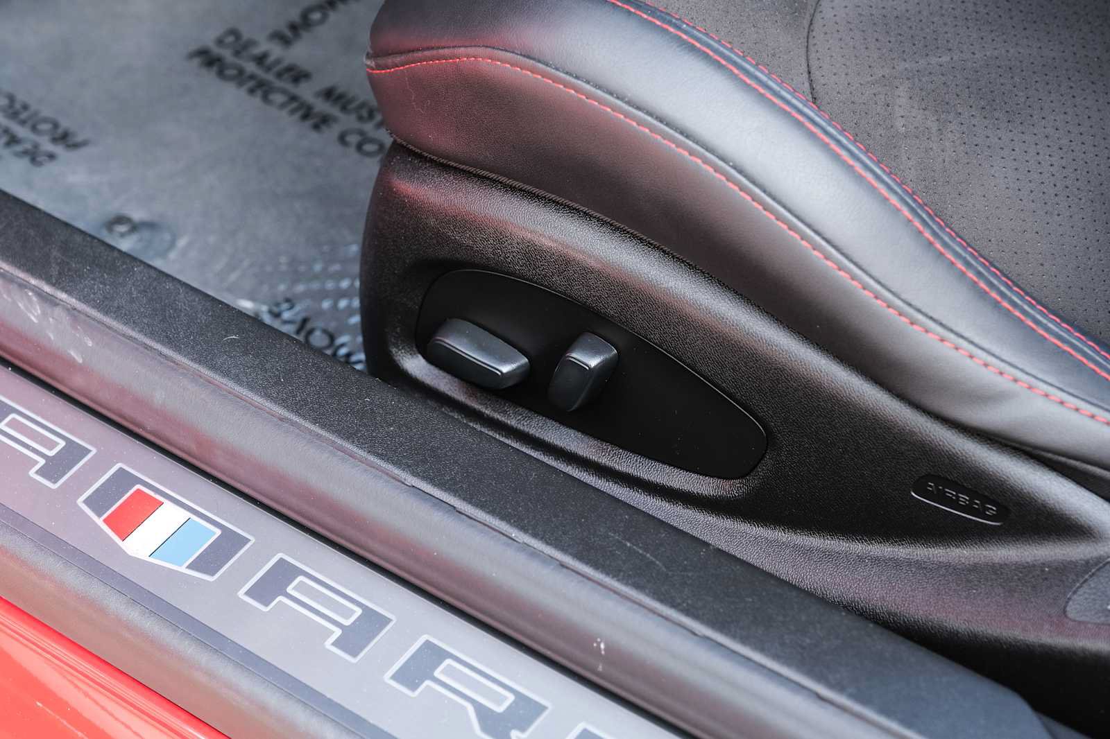 Used 2019 Chevrolet Camaro ZL1 RWD image 39