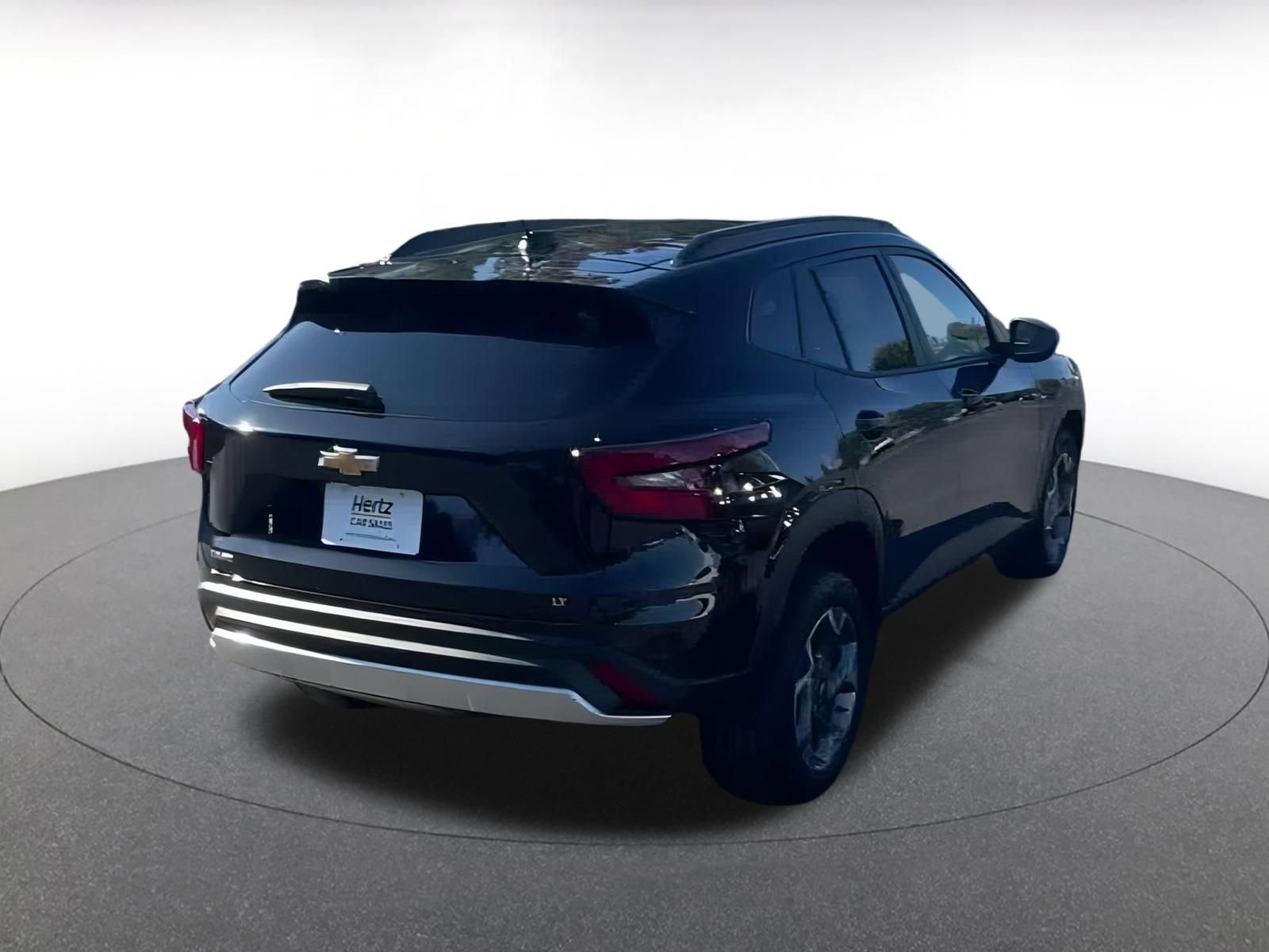 Used 2025 Chevrolet Trax LT image 15