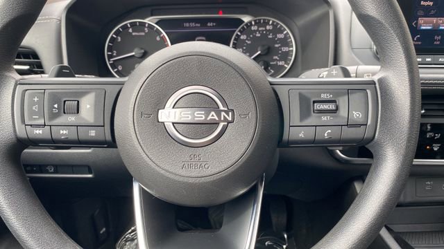 Used 2023 Nissan Rogue S image 15