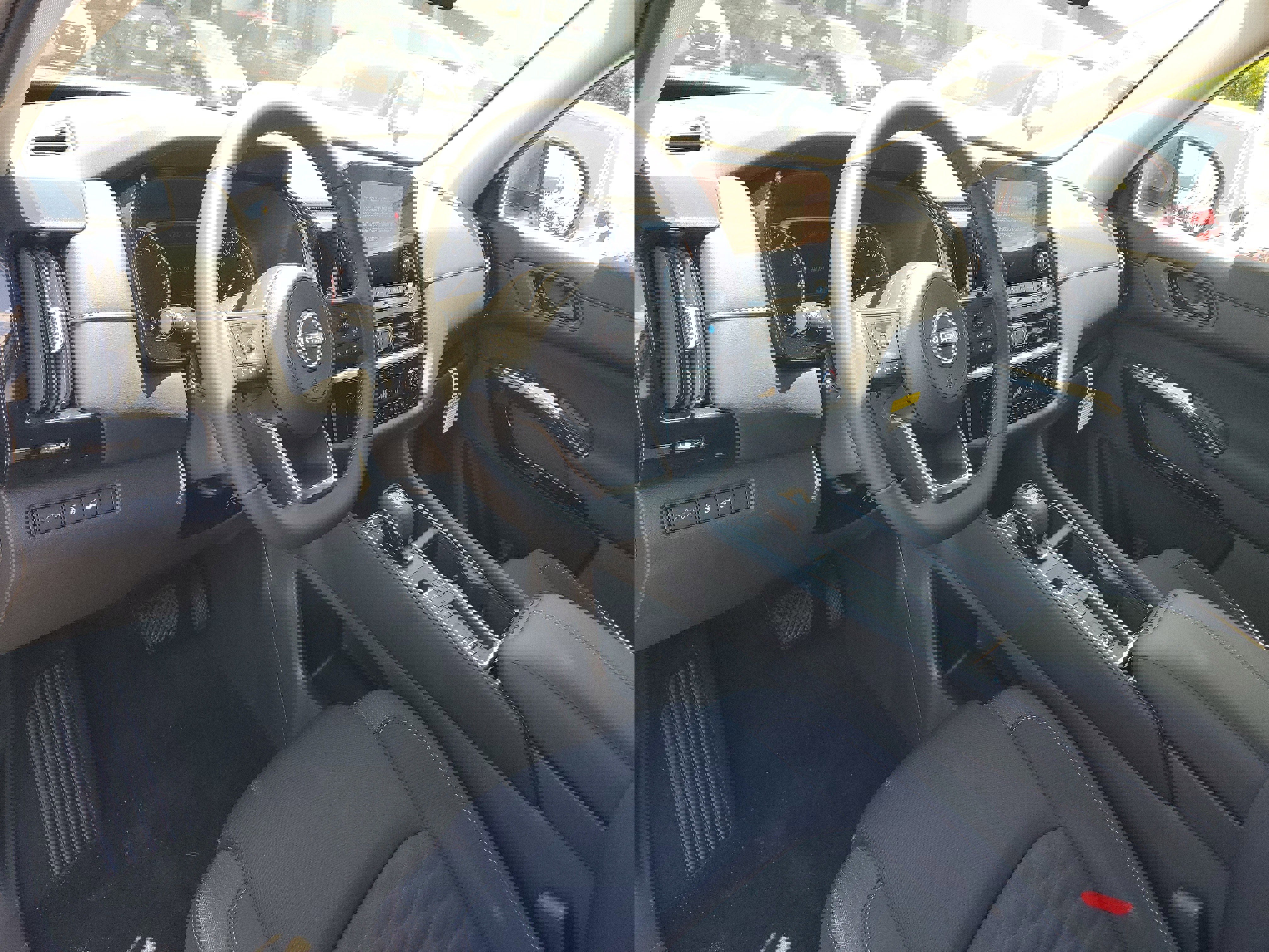 New 2025 Nissan Pathfinder SV w/ SV Premium Package image 9