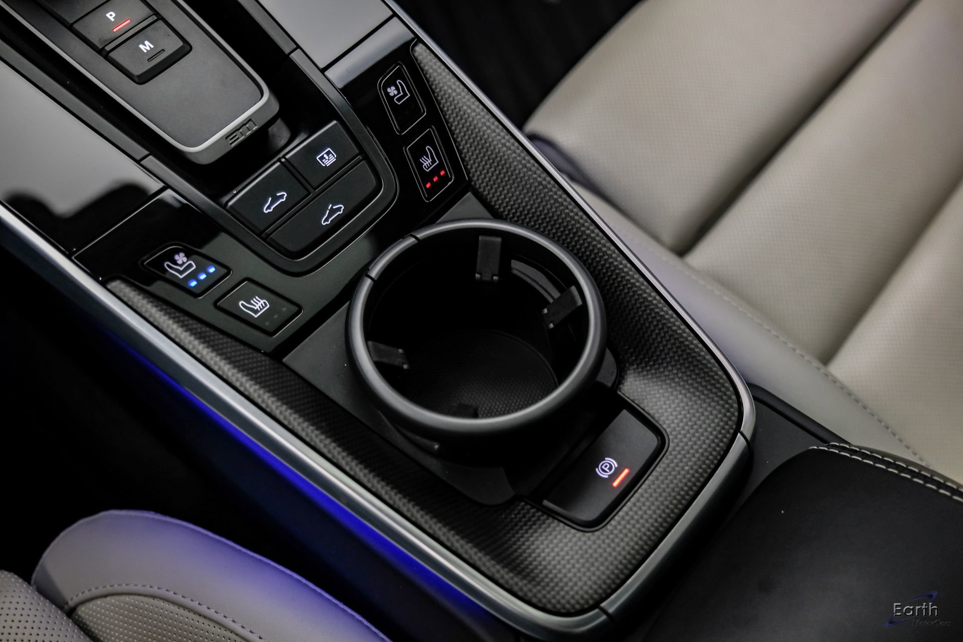 Used 2022 Porsche 911 Turbo S image 65