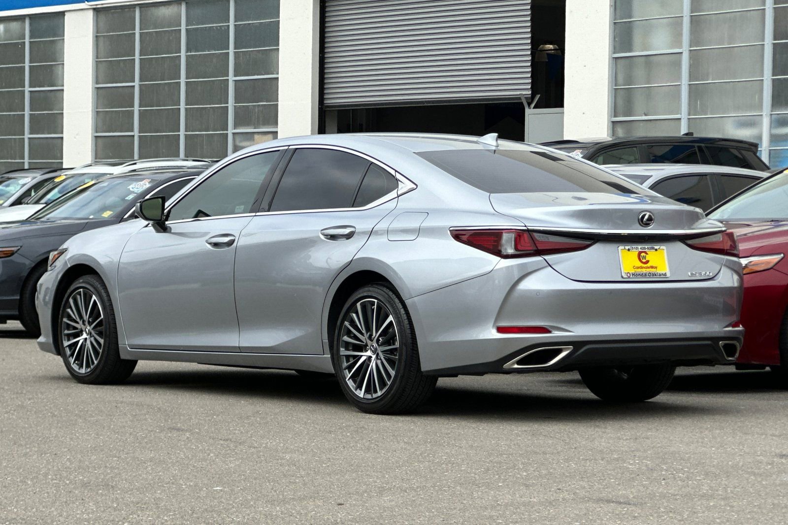 Used 2025 Lexus ES 350 w/ Premium Package FWD image 6