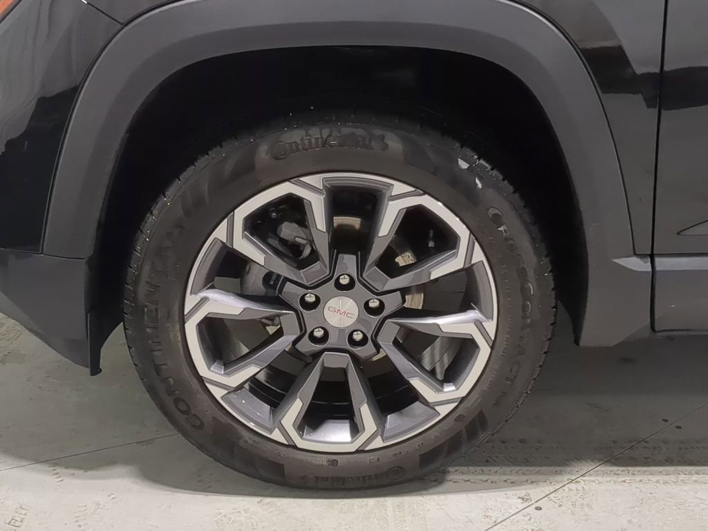 Used 2025 GMC Terrain Elevation w/ Elevation Premium Package image 17