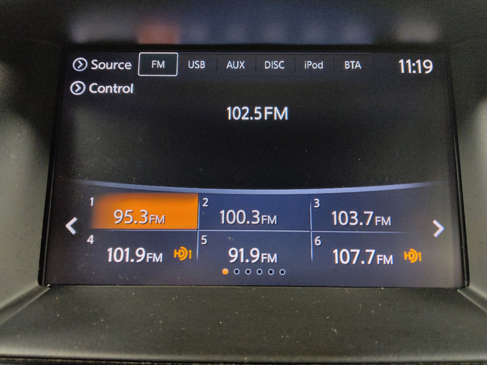 Used 2019 Nissan Pathfinder SV image 25