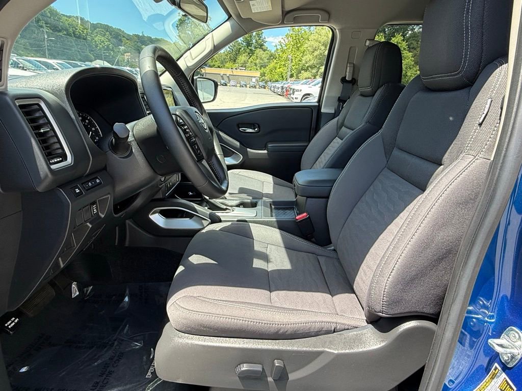 Used 2024 Nissan Frontier SV w/ Technology Package image 15