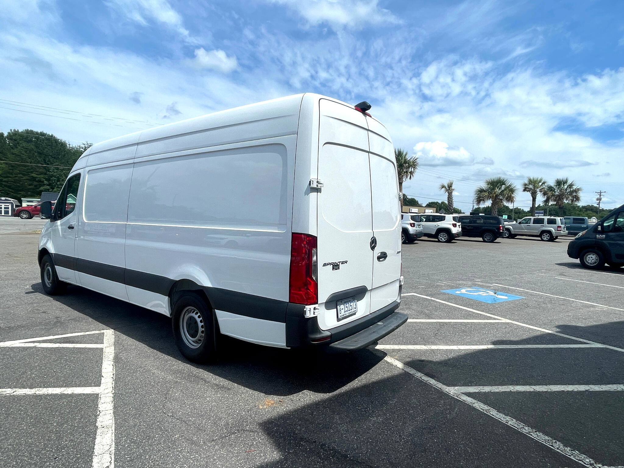 Used 2023 Mercedes-Benz Sprinter 2500 image 7