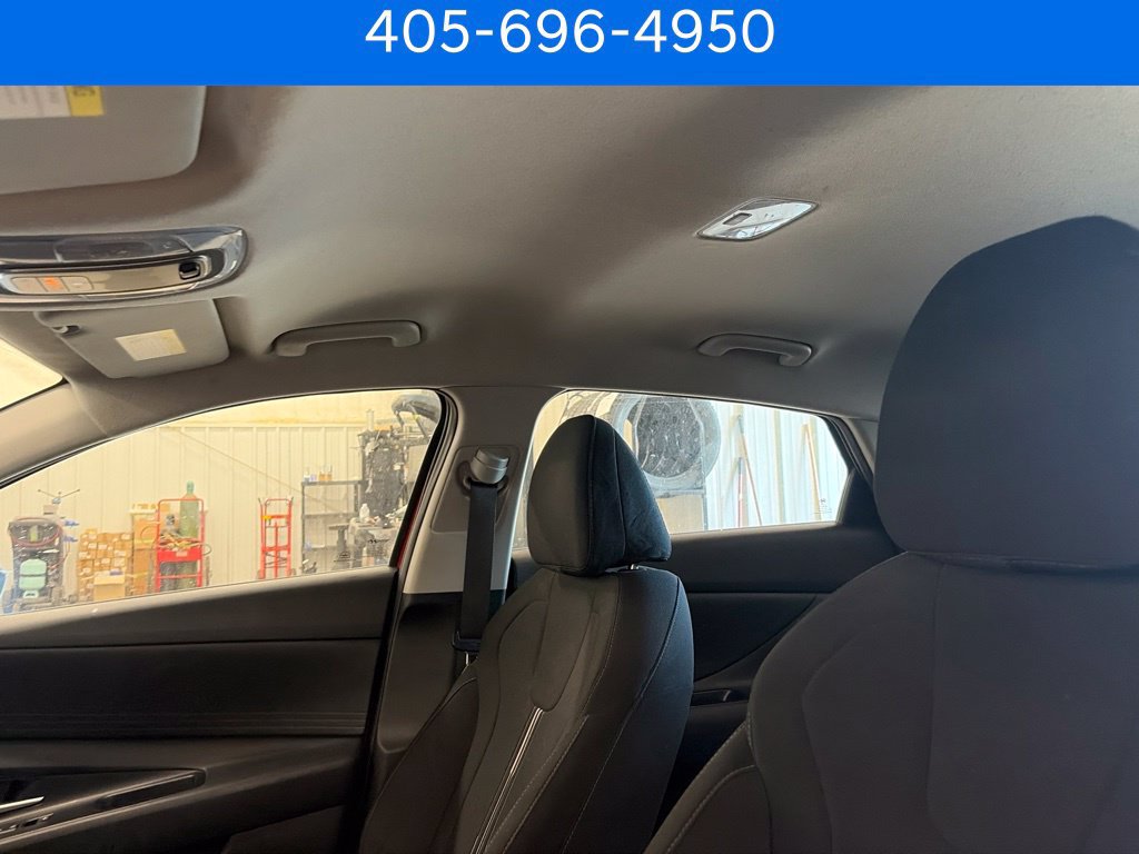 Used 2022 Hyundai Elantra SEL FWD image 13