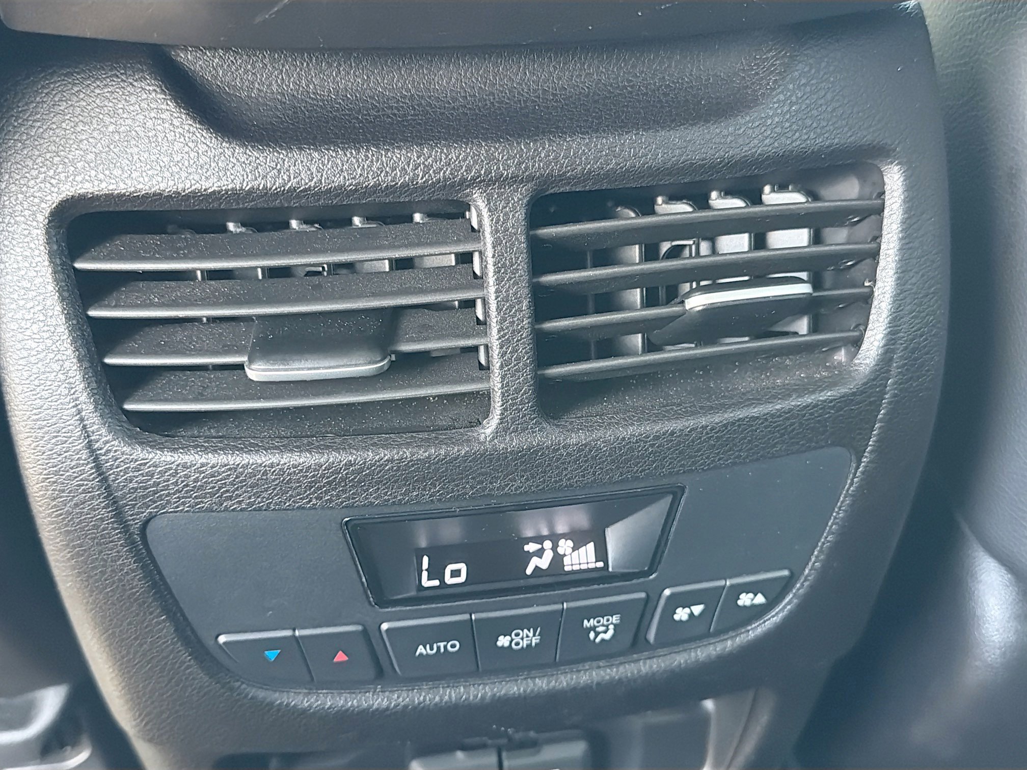 Used 2020 Acura MDX SH-AWD w/ Technology Package image 21