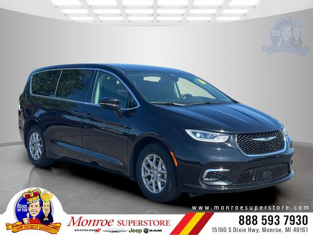 Certified 2024 Chrysler Pacifica Touring-L FWD video 1