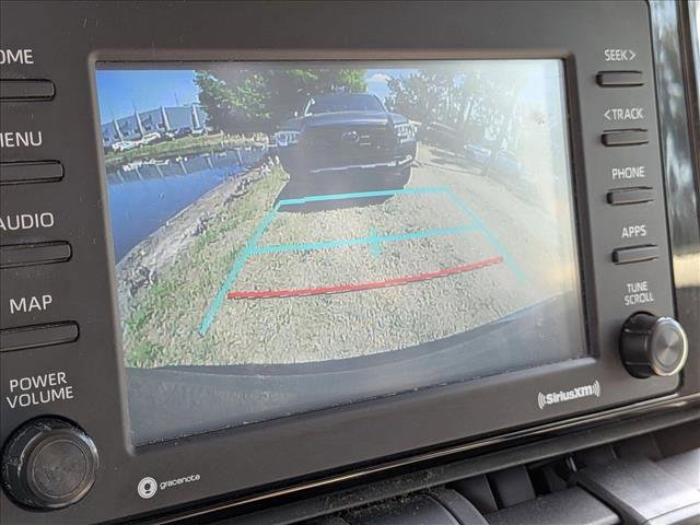 Used 2020 Toyota RAV4 XLE w/ Convenience Package FWD image 7
