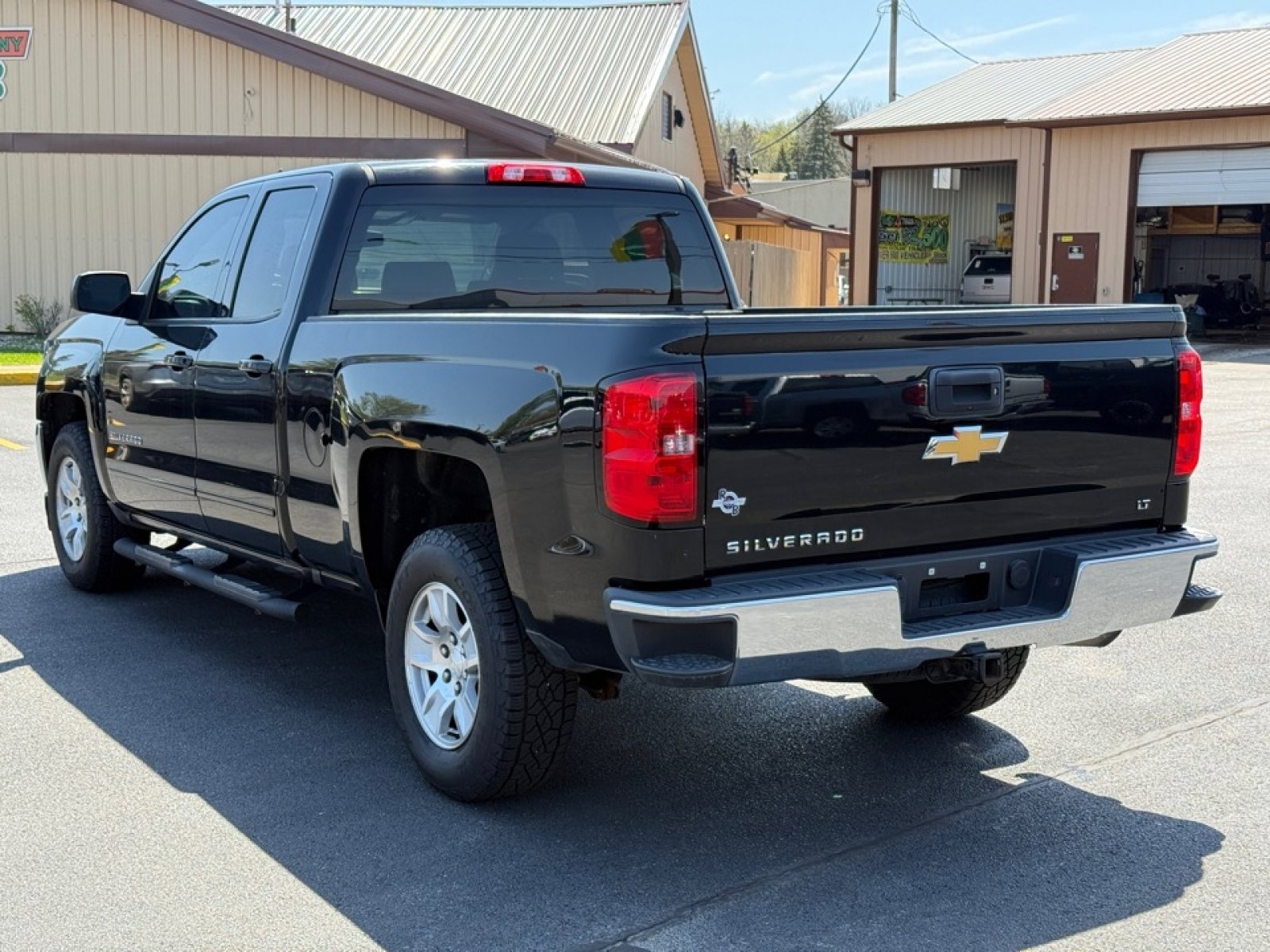 Used 2017 Chevrolet Silverado 1500 LT w/ All Star Edition RWD image 6