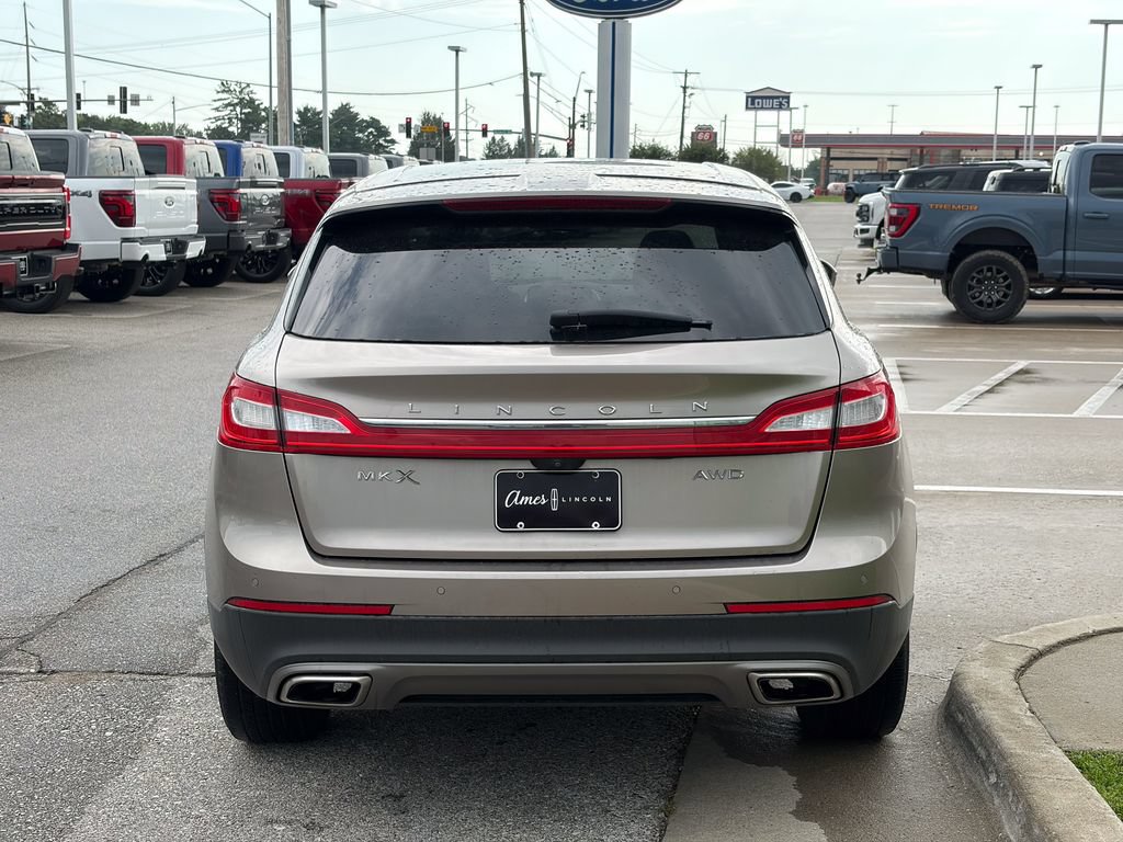 Used 2018 Lincoln MKX Select w/ Select Plus Package AWD/4WD image 5