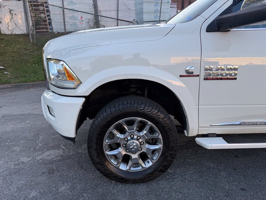 Used 2018 RAM 3500 Laramie Longhorn AWD/4WD image 11