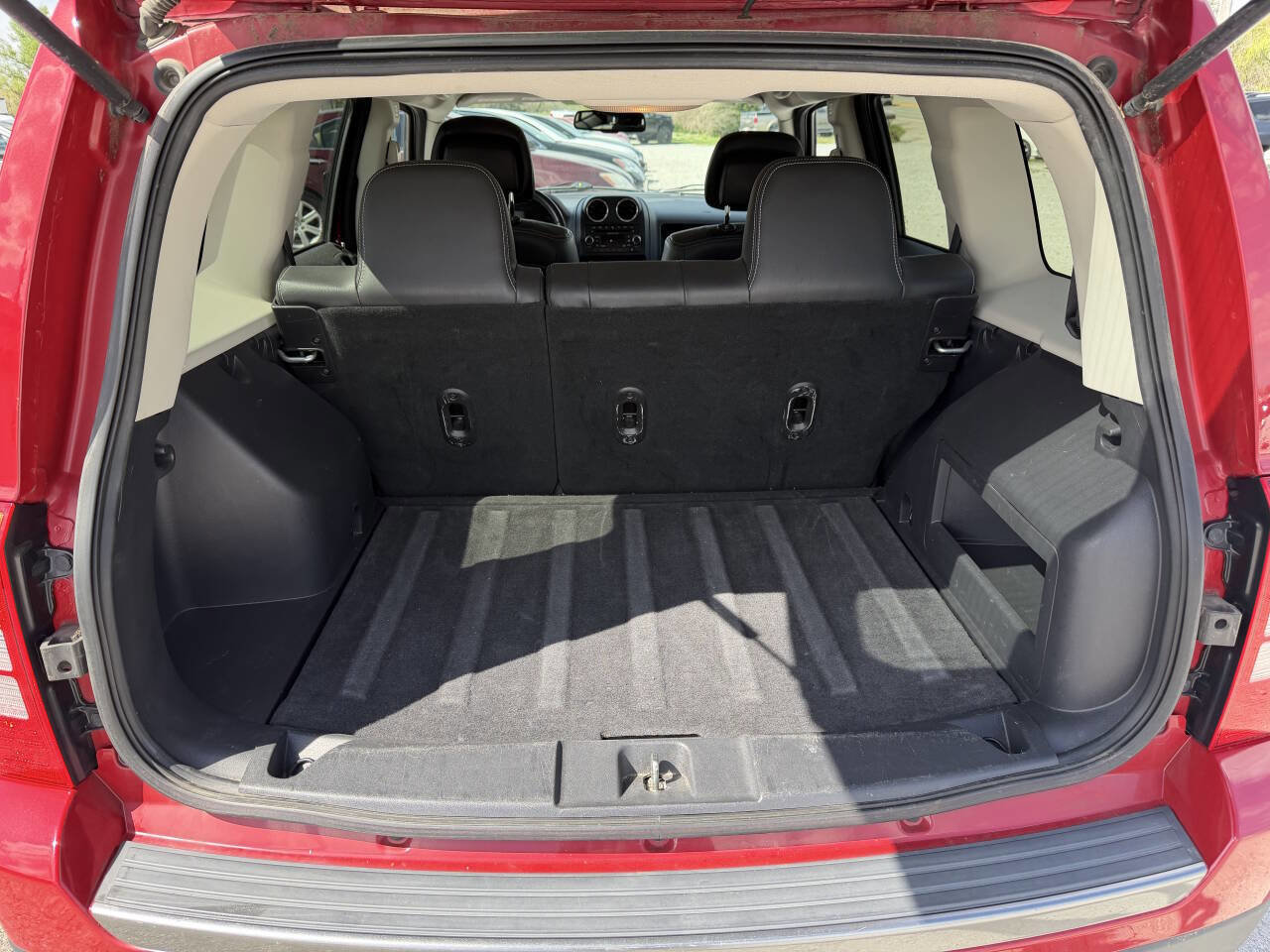 Used 2016 Jeep Patriot Sport w/ Power Value Group FWD image 16
