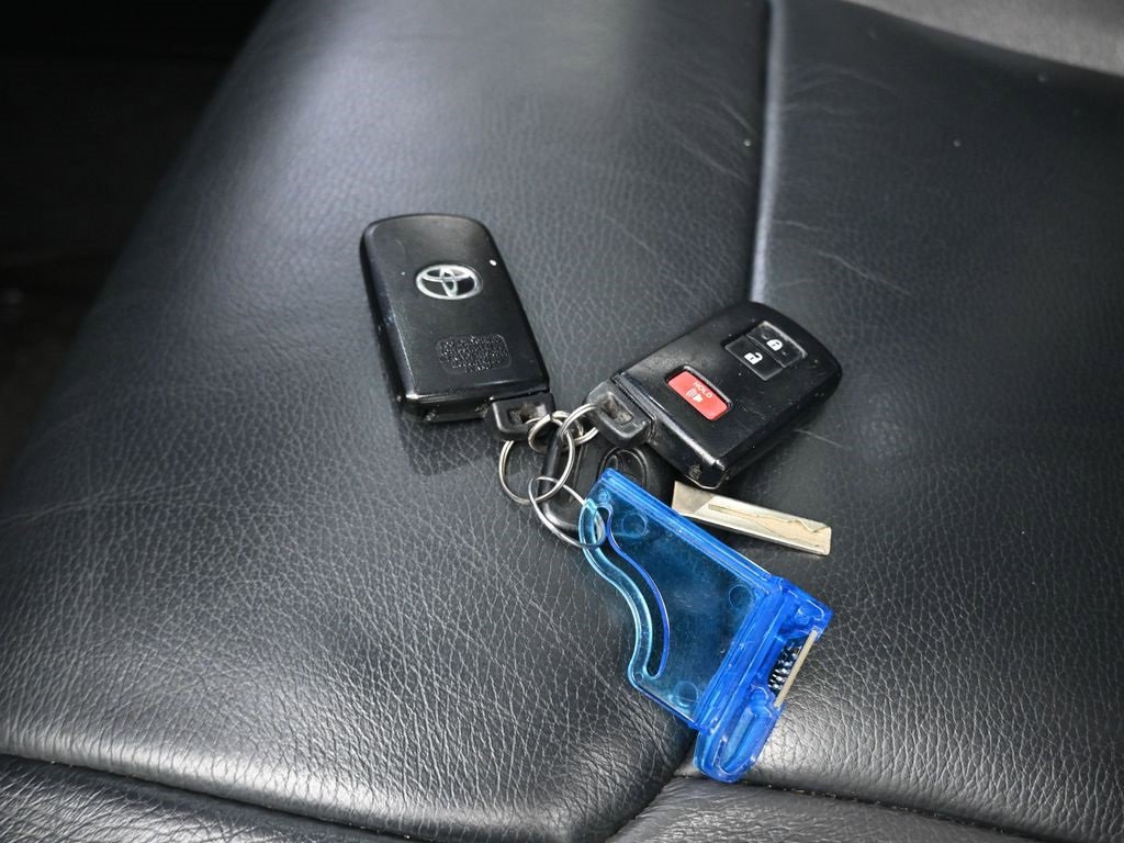 Used 2021 Toyota Tundra Limited w/ Limited Premium Package image 56