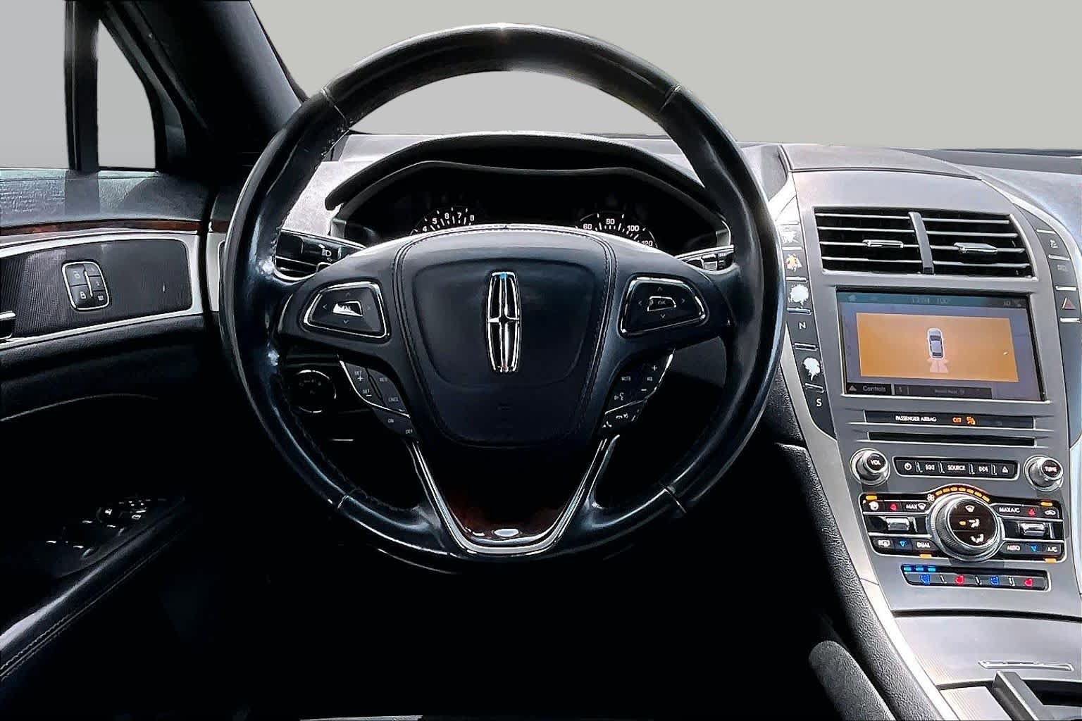 Used 2017 Lincoln MKZ Reserve FWD image 6