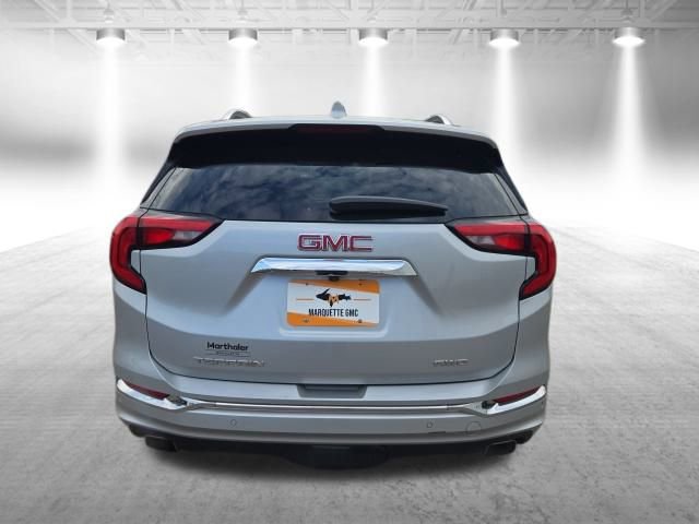 Used 2020 GMC Terrain Denali w/ Denali Premium Package image 12