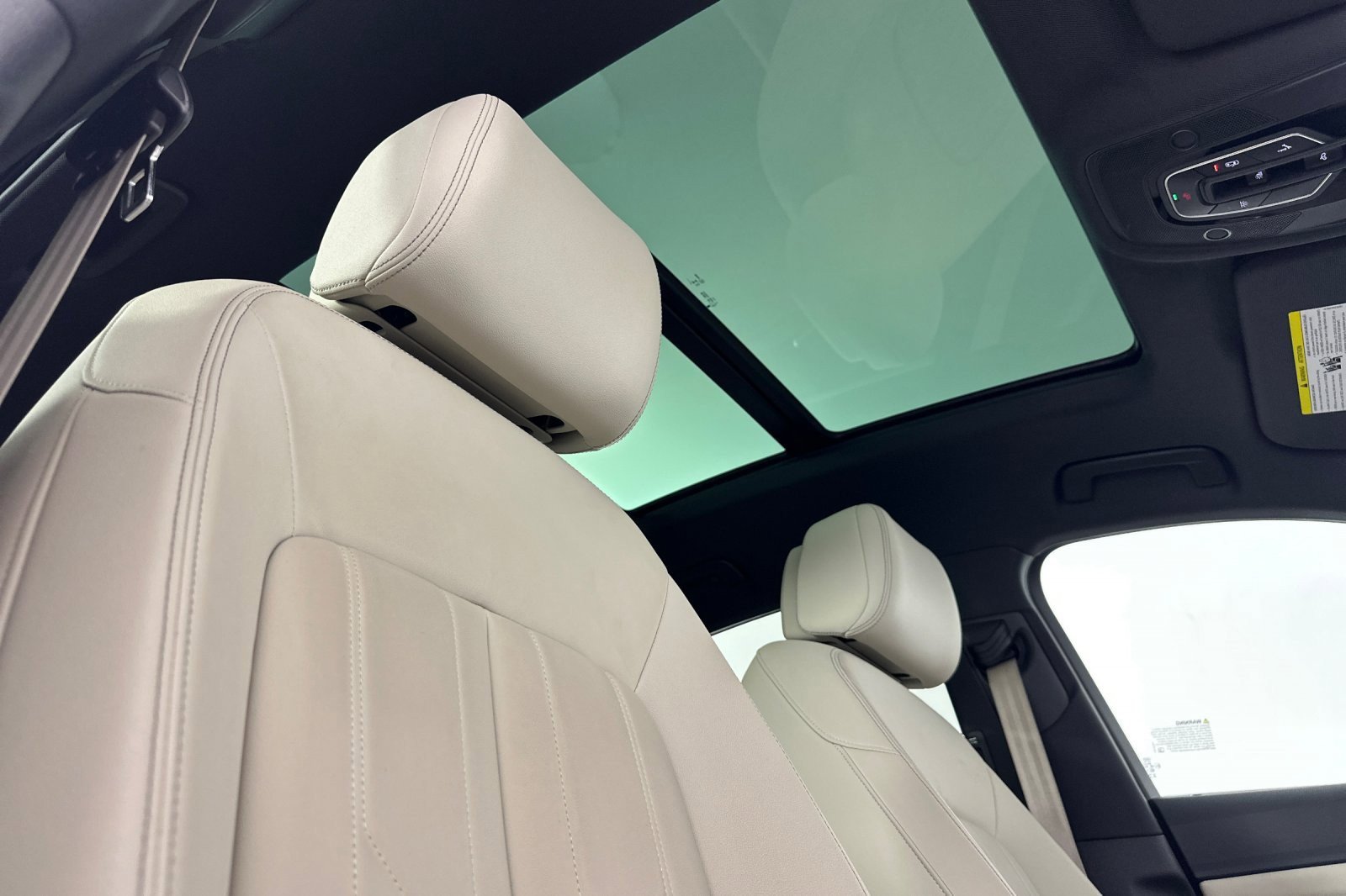 Certified 2023 Audi e-tron Premium w/ Convenience Plus Package AWD/4WD image 16