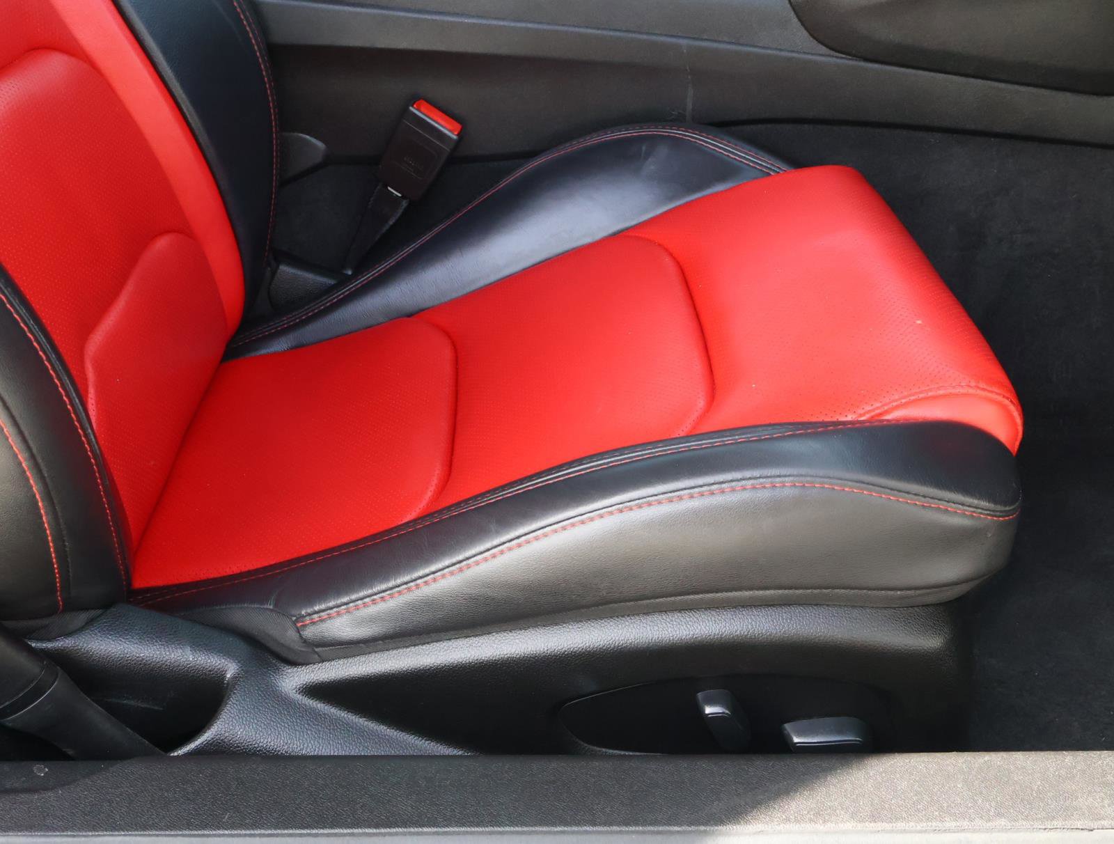 Used 2021 Chevrolet Camaro SS image 15