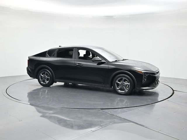 Used 2025 Kia K4 LXS video 3