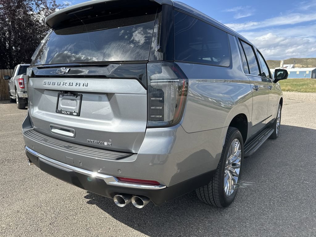 New 2025 Chevrolet Suburban Premier w/ Sun And Tow Package image 19