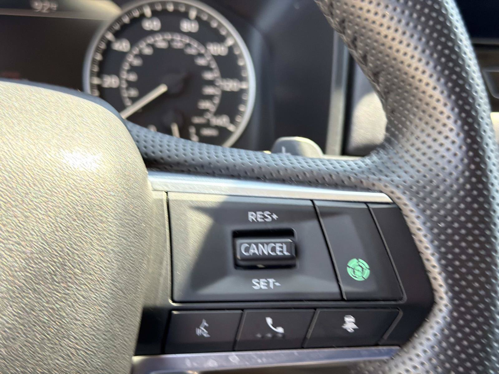 Used 2025 Mitsubishi Outlander SE FWD image 19