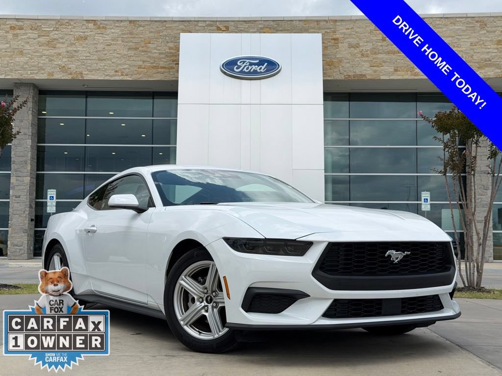 Used 2026 Ford Mustang Premium RWD image 1