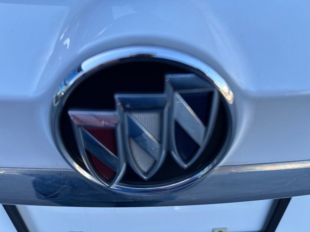 Used 2018 Buick Encore Preferred image 27