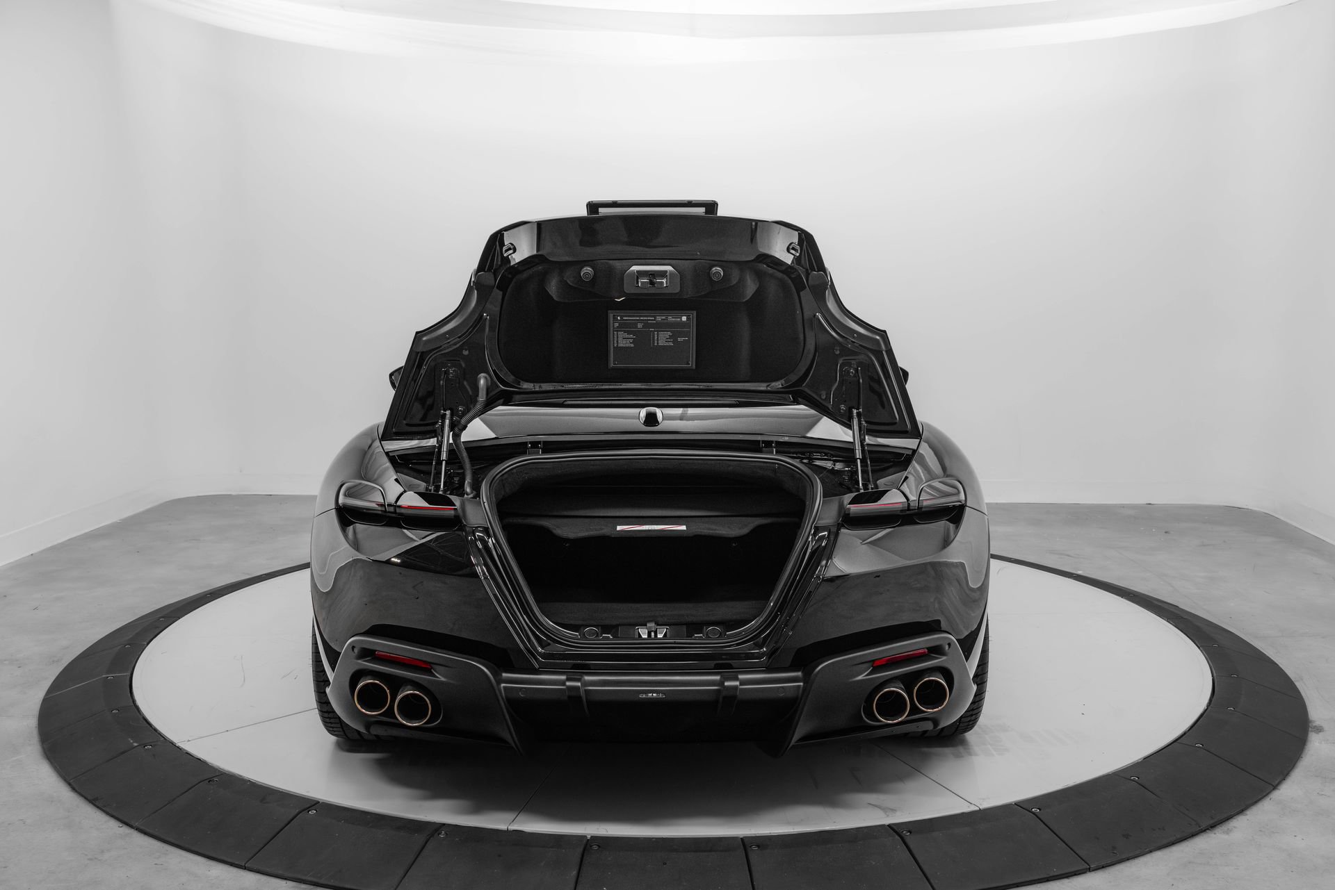 Certified 2025 Ferrari Roma Spider RWD image 26