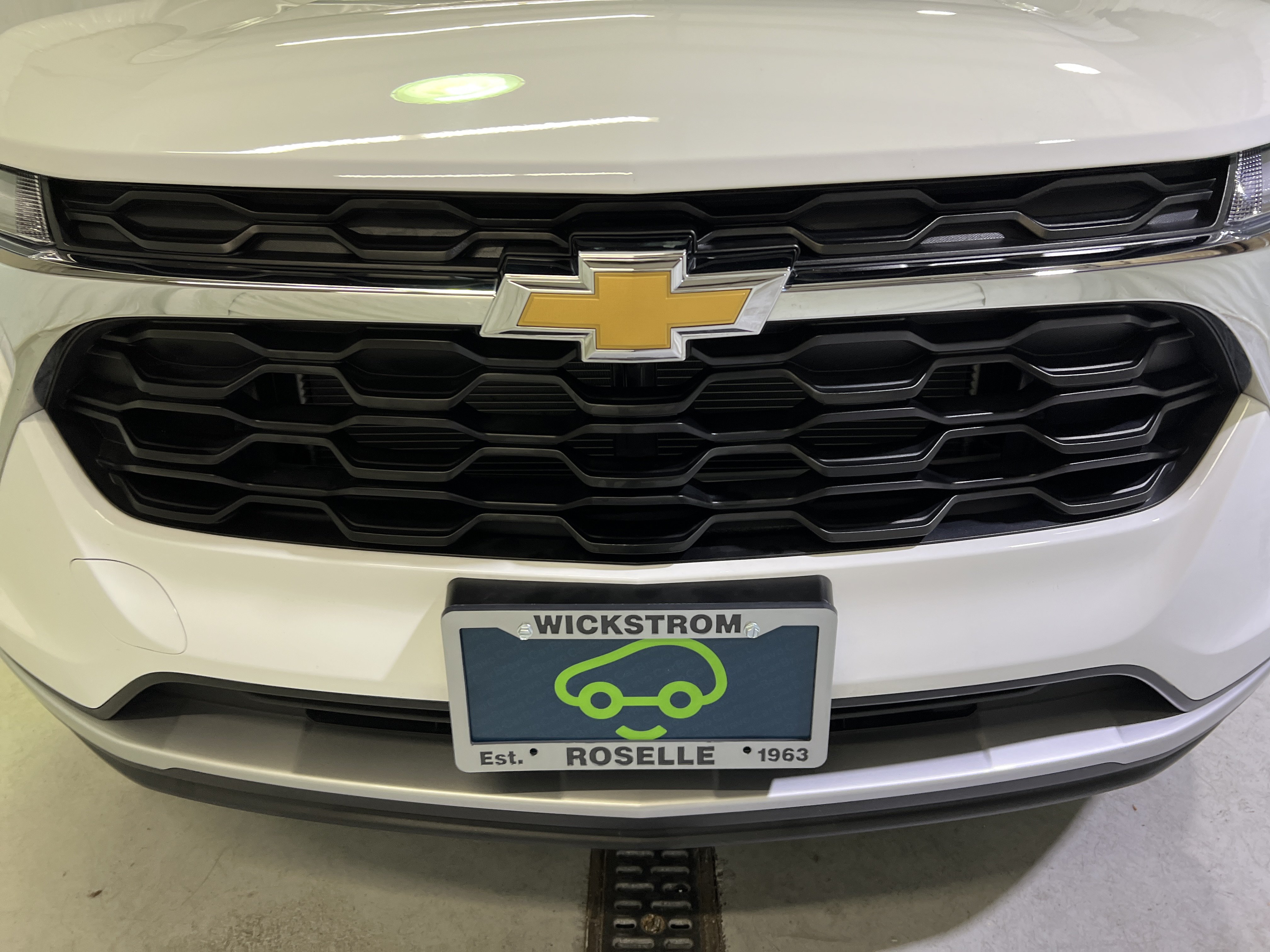 Certified 2025 Chevrolet Trax LT w/ Driver Confidence Package FWD image 4