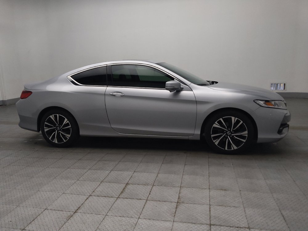 Used 2017 Honda Accord EX-L image 11