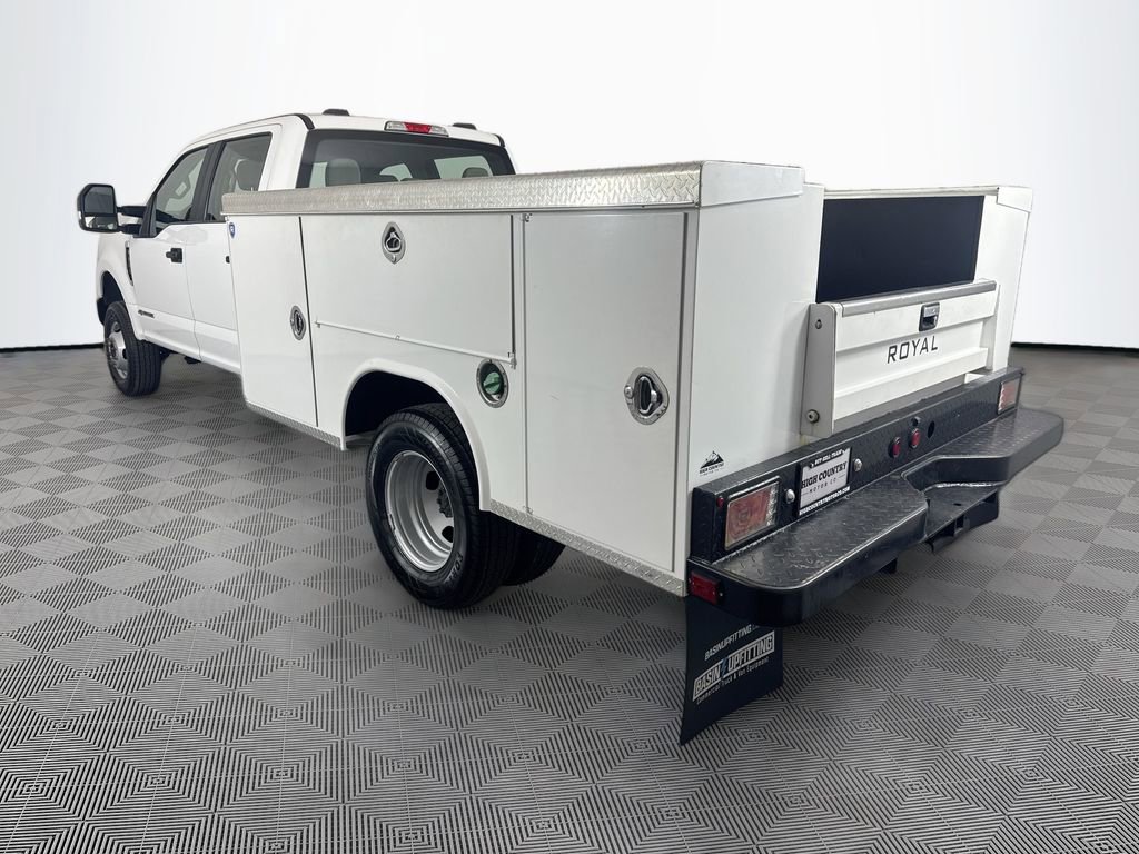 Used 2022 Ford F350 XL w/ Power Equipment Group AWD/4WD image 5