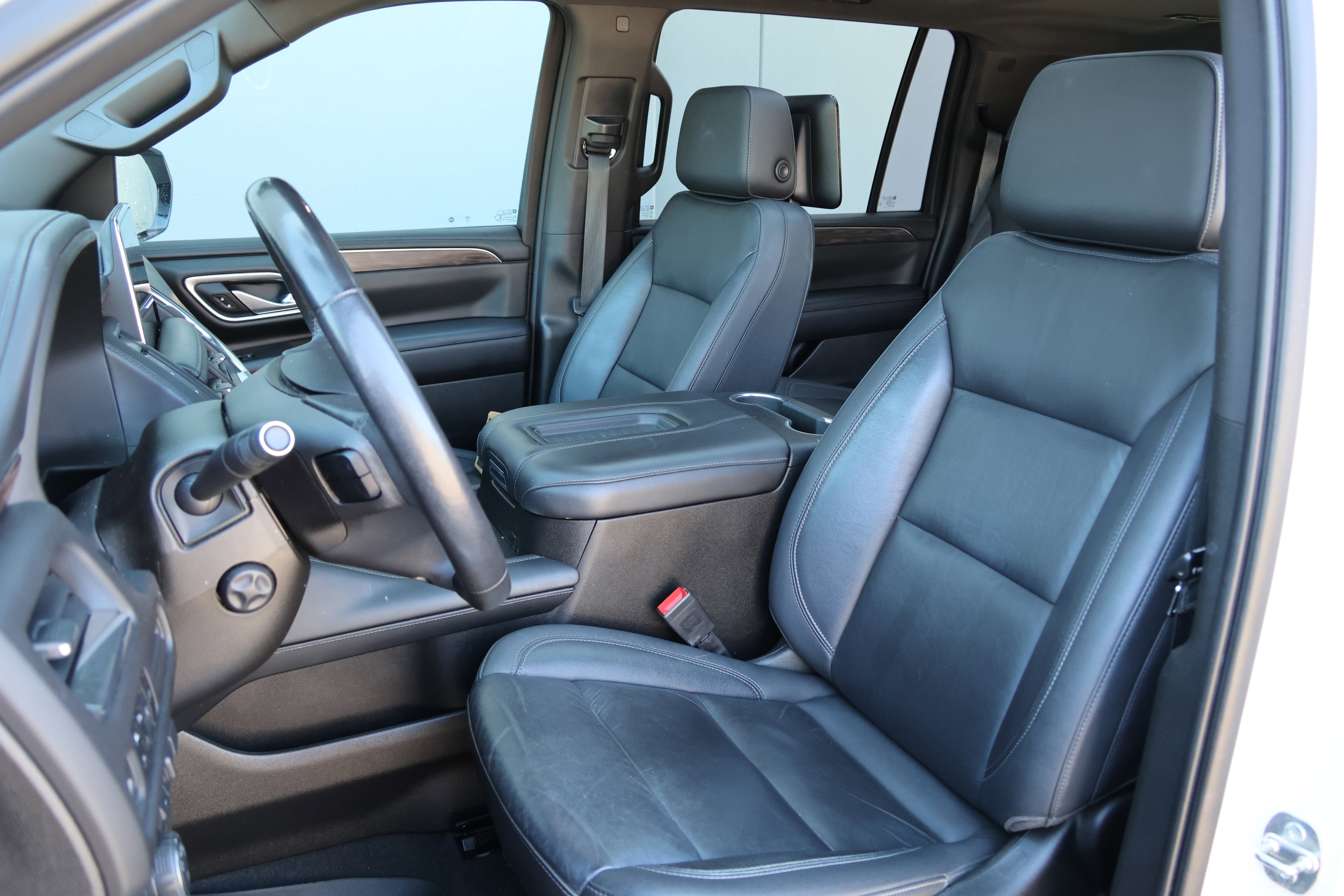 Used 2021 Chevrolet Suburban Z71 w/ Z71 Off-Road Package image 34